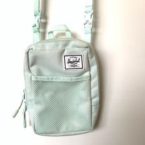 Herschel “Glacier” Sinclair Small Cross Body Bag